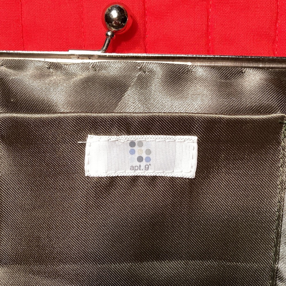 BEADED EVENING BAG perfect condition, fits phone, glasses, etc. $35 - Picture 3 of 11